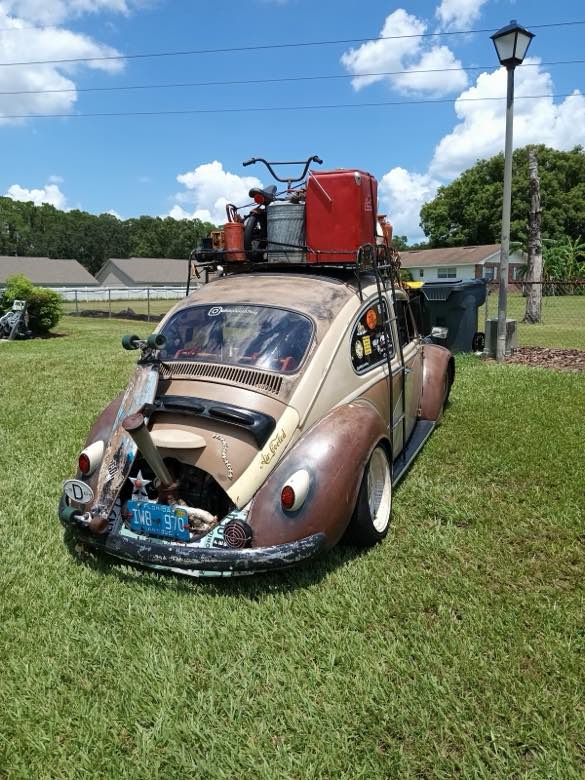 A patinated air-cooled classic VW Beetle build